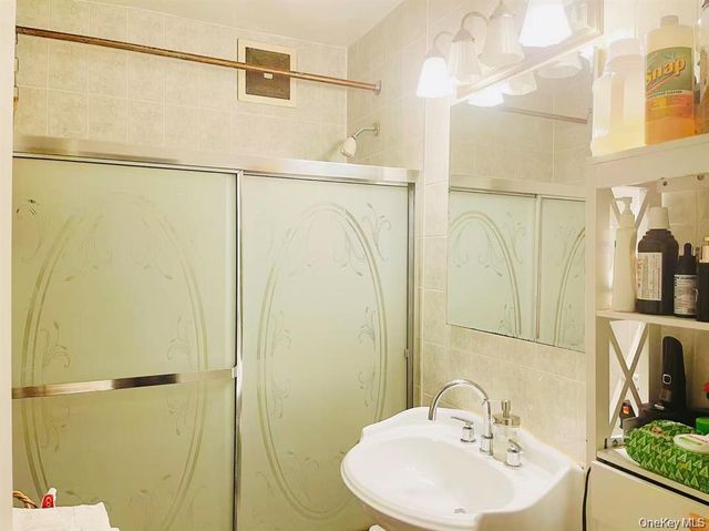 144-30 Sanford Avenue 2C, Flushing, NY 11355