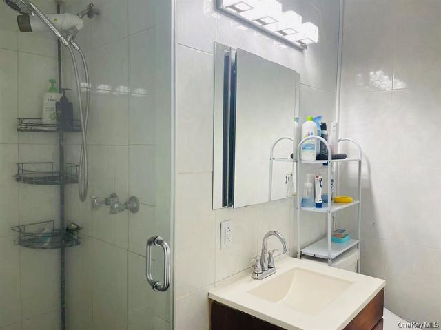 144-30 Sanford Avenue 2C, Flushing, NY 11355