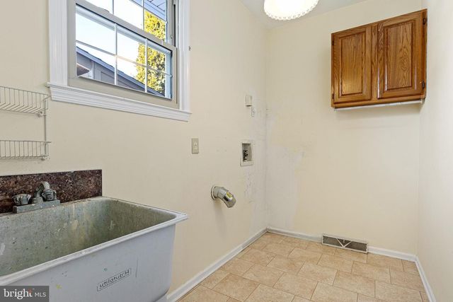 152 W SAVANNAH DR, Bear, DE 19701