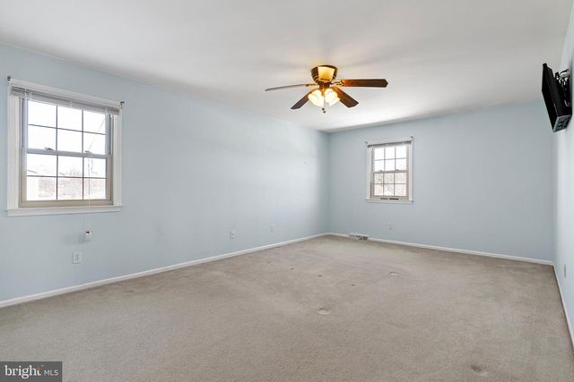 152 W SAVANNAH DR, Bear, DE 19701