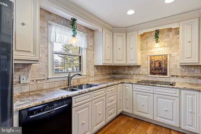 152 W SAVANNAH DR, Bear, DE 19701