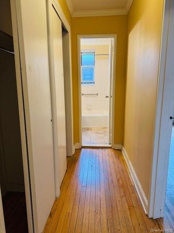 65-45 Yellowstone Boulevard 5C, Forest Hills, NY 11375