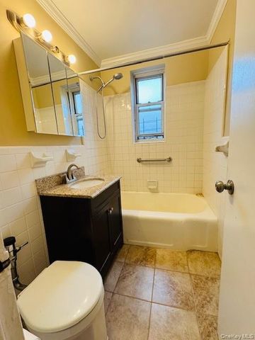 65-45 Yellowstone Boulevard 5C, Forest Hills, NY 11375