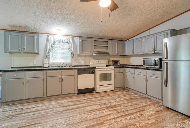 932 Beacon Light Road, Spartanburg, SC 29307