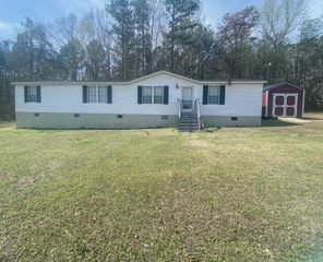 932 Beacon Light Road, Spartanburg, SC 29307