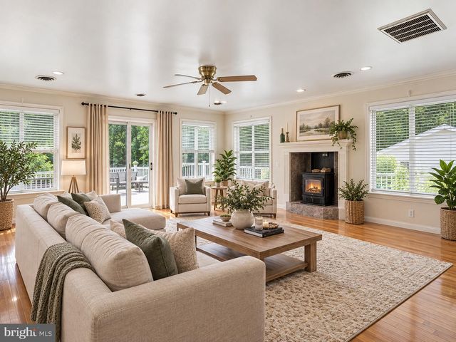 10541 SHADY DR, Berlin, MD 21811