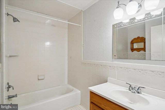 10541 SHADY DR, Berlin, MD 21811