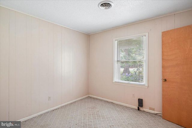 10541 SHADY DR, Berlin, MD 21811