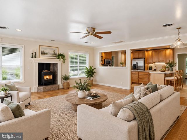 10541 SHADY DR, Berlin, MD 21811