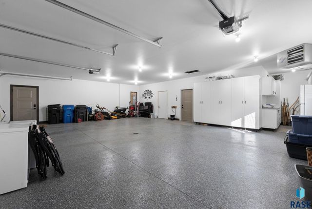 2310 N Lammers Ave Avenue, Tea, SD 57064