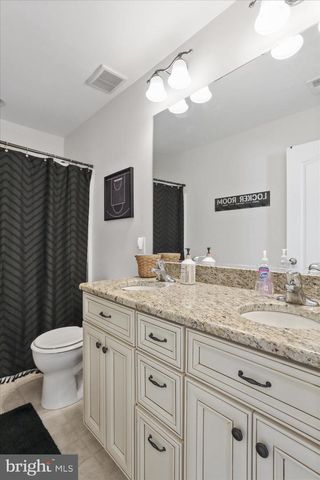 13152 JOHN MARTIN DR, Williamsport, MD 21795