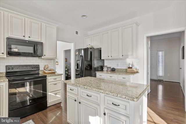 13152 JOHN MARTIN DR, Williamsport, MD 21795