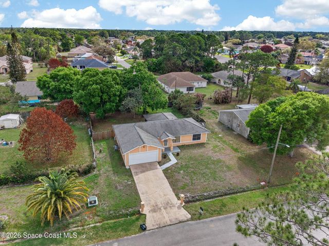 971 Gannet Avenue NW, Palm Bay, FL 32907