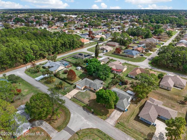 971 Gannet Avenue NW, Palm Bay, FL 32907