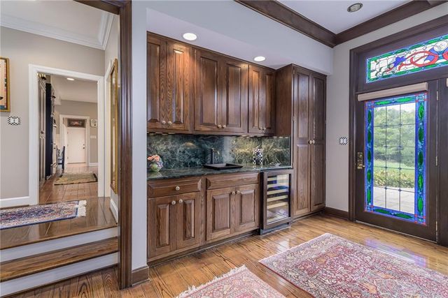 1815 Pine Ridge Road, Leavenworth, KS 66048