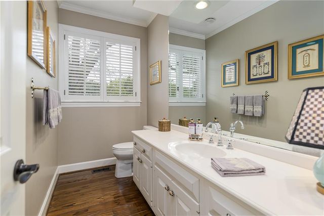 1815 Pine Ridge Road, Leavenworth, KS 66048