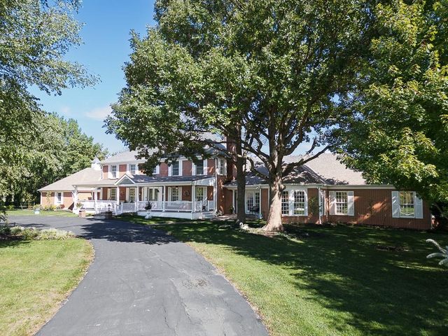 1815 Pine Ridge Road, Leavenworth, KS 66048