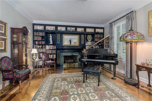 1815 Pine Ridge Road, Leavenworth, KS 66048