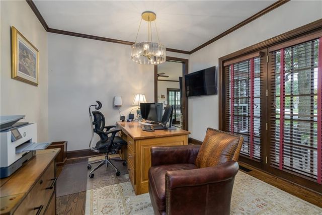 1815 Pine Ridge Road, Leavenworth, KS 66048