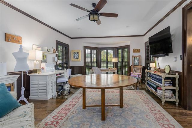 1815 Pine Ridge Road, Leavenworth, KS 66048