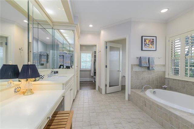 1815 Pine Ridge Road, Leavenworth, KS 66048