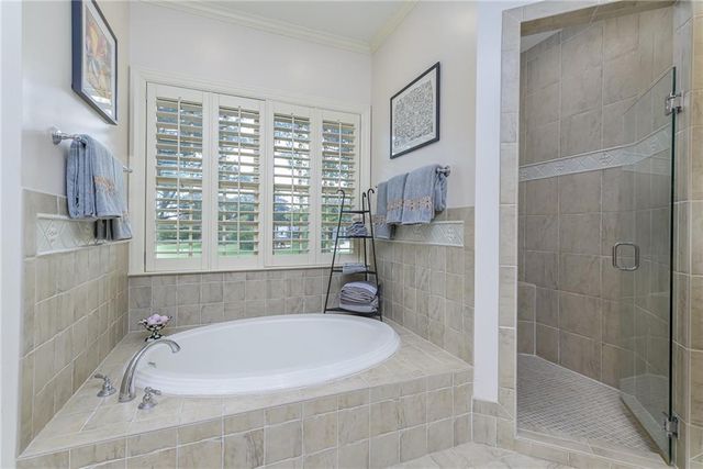 1815 Pine Ridge Road, Leavenworth, KS 66048