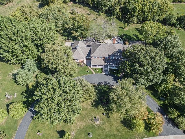 1815 Pine Ridge Road, Leavenworth, KS 66048