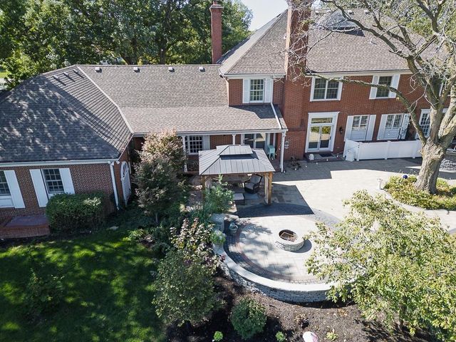 1815 Pine Ridge Road, Leavenworth, KS 66048