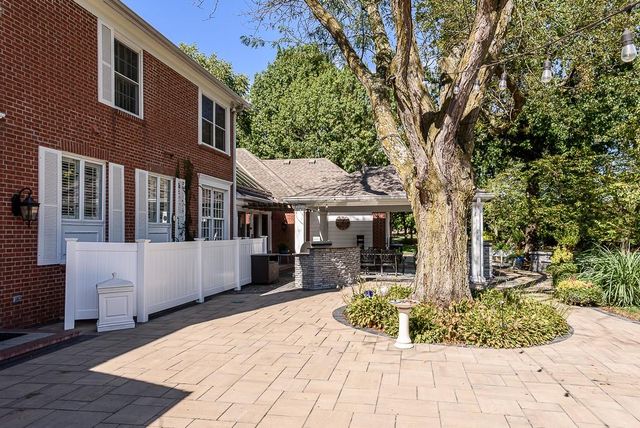 1815 Pine Ridge Road, Leavenworth, KS 66048