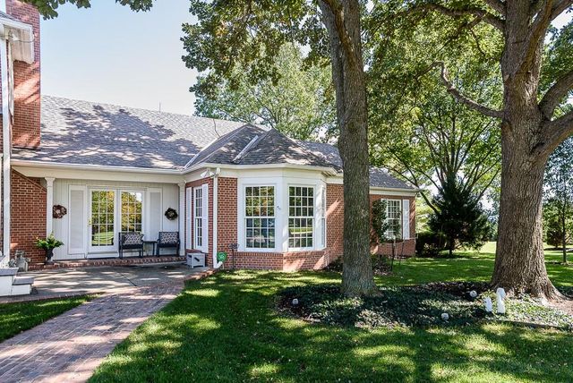 1815 Pine Ridge Road, Leavenworth, KS 66048