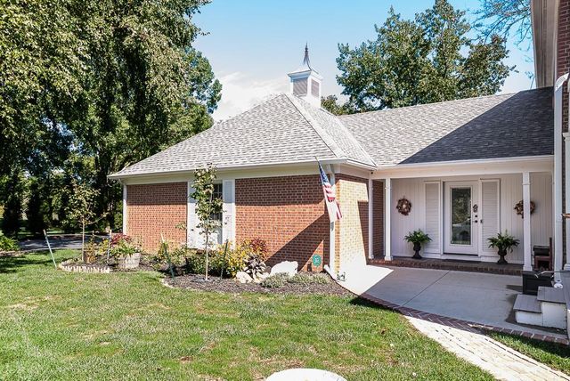 1815 Pine Ridge Road, Leavenworth, KS 66048