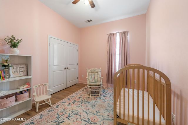 102 Pettigrove Drive, Youngsville, LA 70592