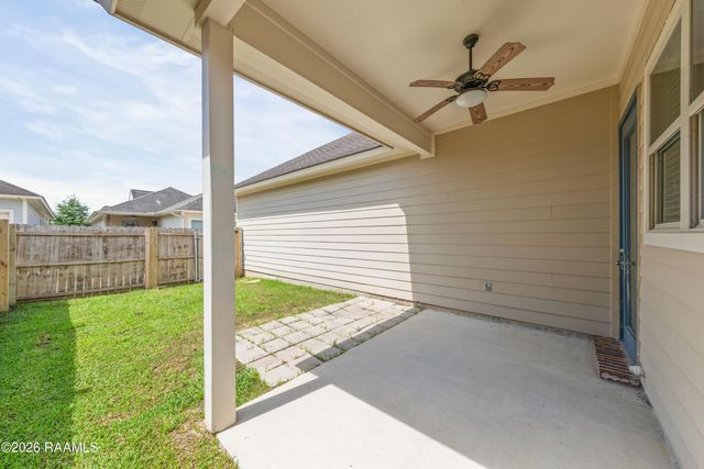 102 Pettigrove Drive, Youngsville, LA 70592