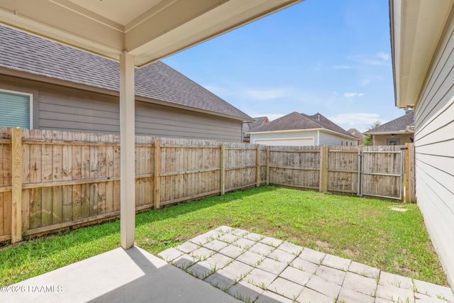 102 Pettigrove Drive, Youngsville, LA 70592