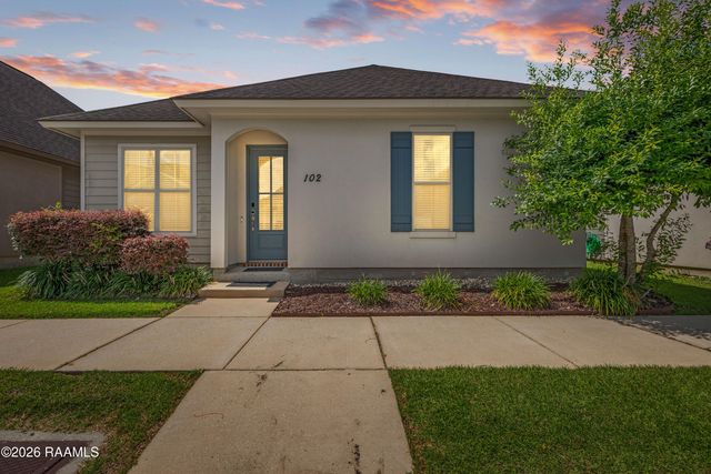 102 Pettigrove Drive, Youngsville, LA 70592