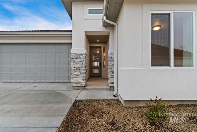 6616 N Good Dr, Eagle, ID 83714