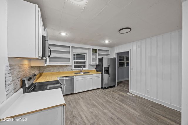 217 Church Road, Havelock, NC 28532