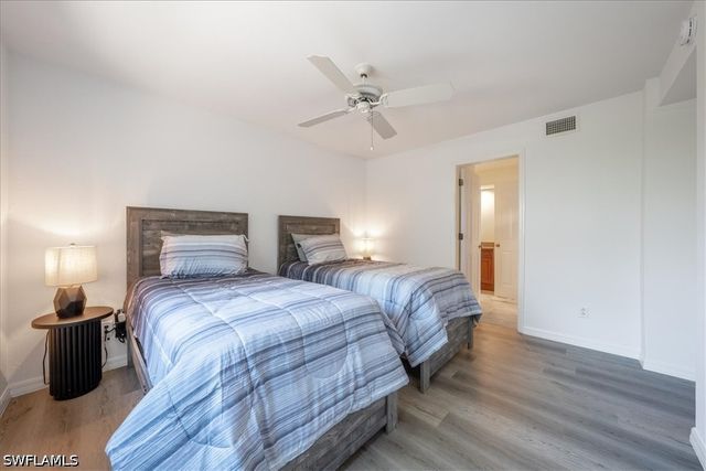 792 Eagle Creek DR 101, Naples, FL 34113