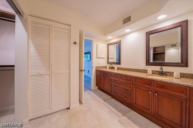 792 Eagle Creek DR 101, Naples, FL 34113