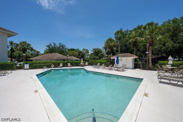 792 Eagle Creek DR 101, Naples, FL 34113