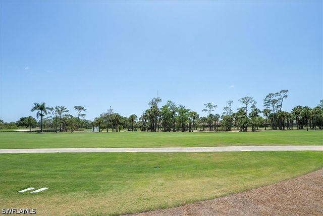 792 Eagle Creek DR 101, Naples, FL 34113