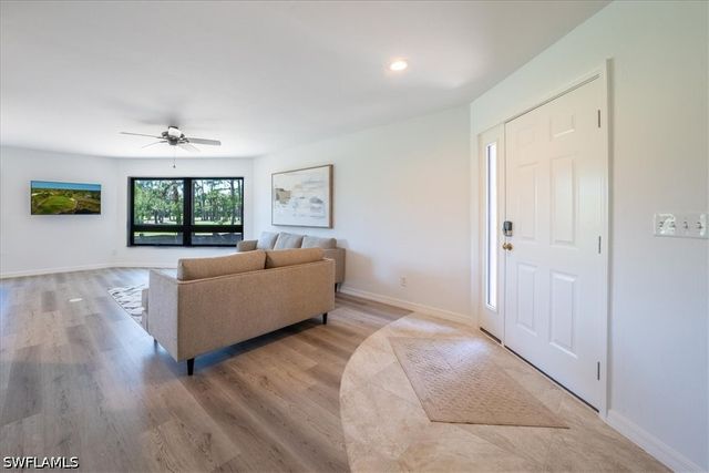 792 Eagle Creek DR 101, Naples, FL 34113