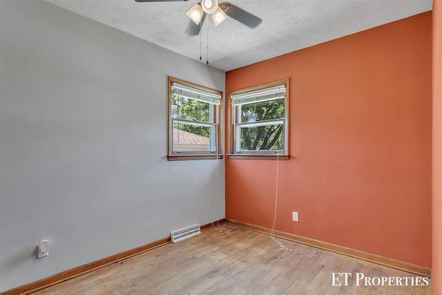 7695 Thomas Avenue, Jenison, MI 49428