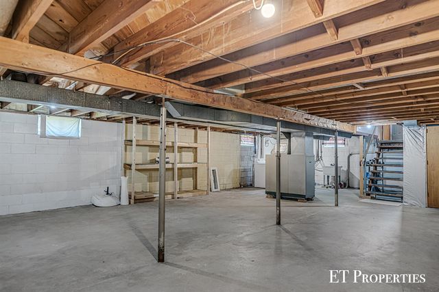 7695 Thomas Avenue, Jenison, MI 49428