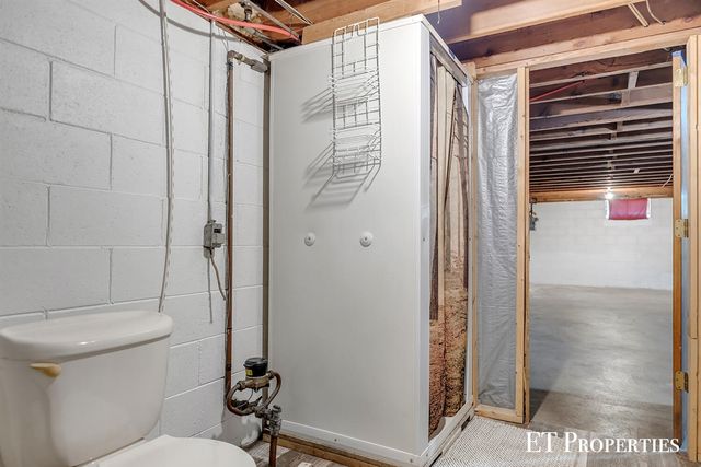 7695 Thomas Avenue, Jenison, MI 49428