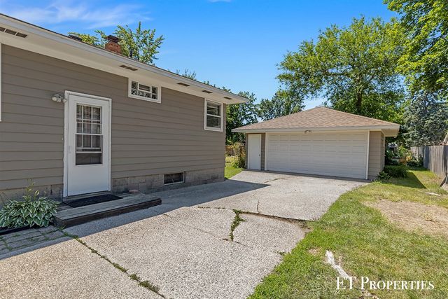 7695 Thomas Avenue, Jenison, MI 49428