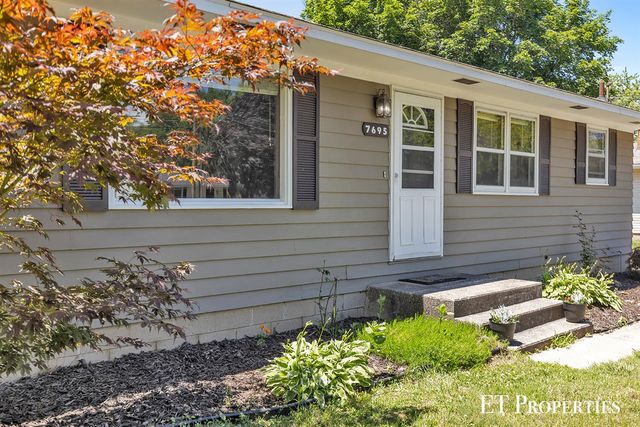 7695 Thomas Avenue, Jenison, MI 49428