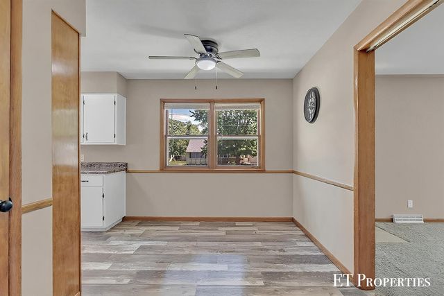 7695 Thomas Avenue, Jenison, MI 49428