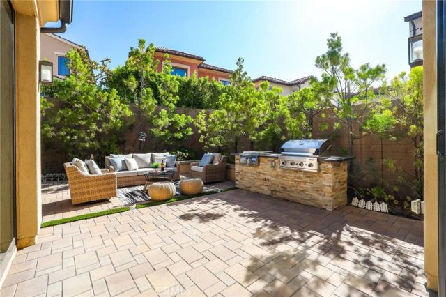 144 Bellini, Irvine, CA 92602