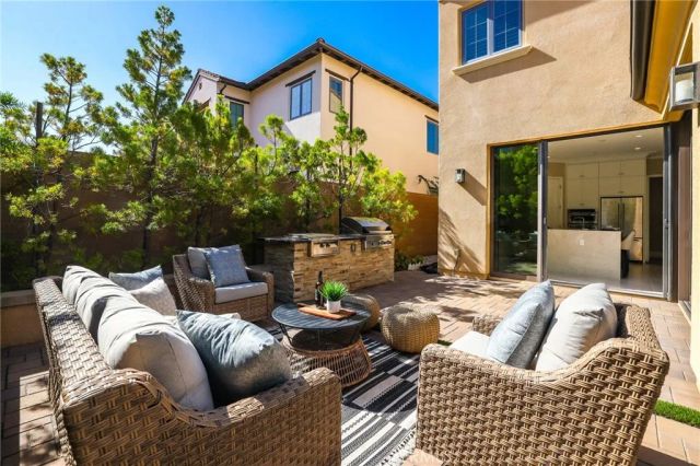 144 Bellini, Irvine, CA 92602